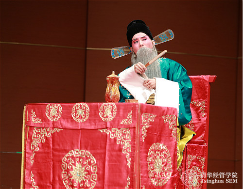 1498090886797014870.jpg 2015年5月,京剧队专场,饰演《珠帘寨》中的程敬思_meitu_2.jpg